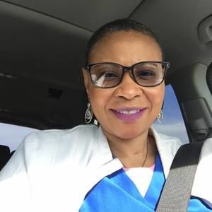 Meet your Posher, Ijeje